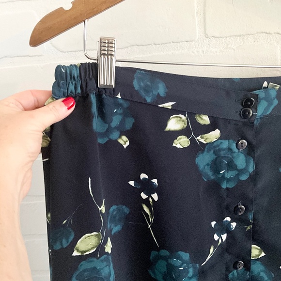 Vintage 90s Maxi Skirt Button down Dark Floral Cottagecore Fairy Roses Navy Sz M - Picture 2 of 11